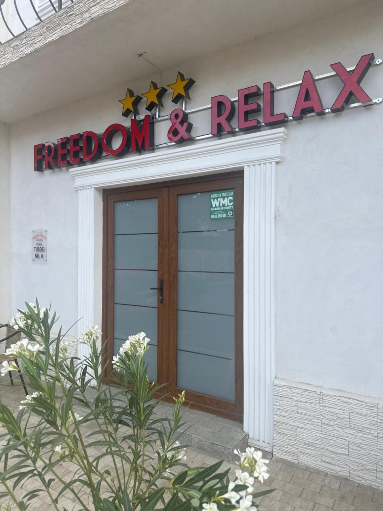 Freedom&Relax Hotell Buzău Exteriör bild