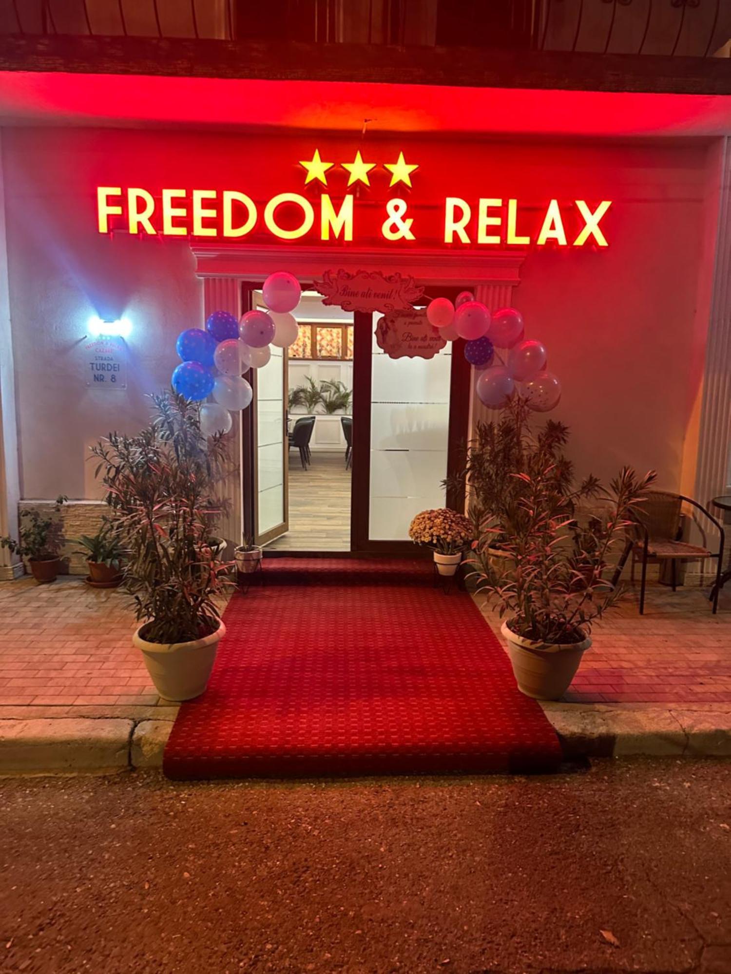 Freedom&Relax Hotell Buzău Exteriör bild